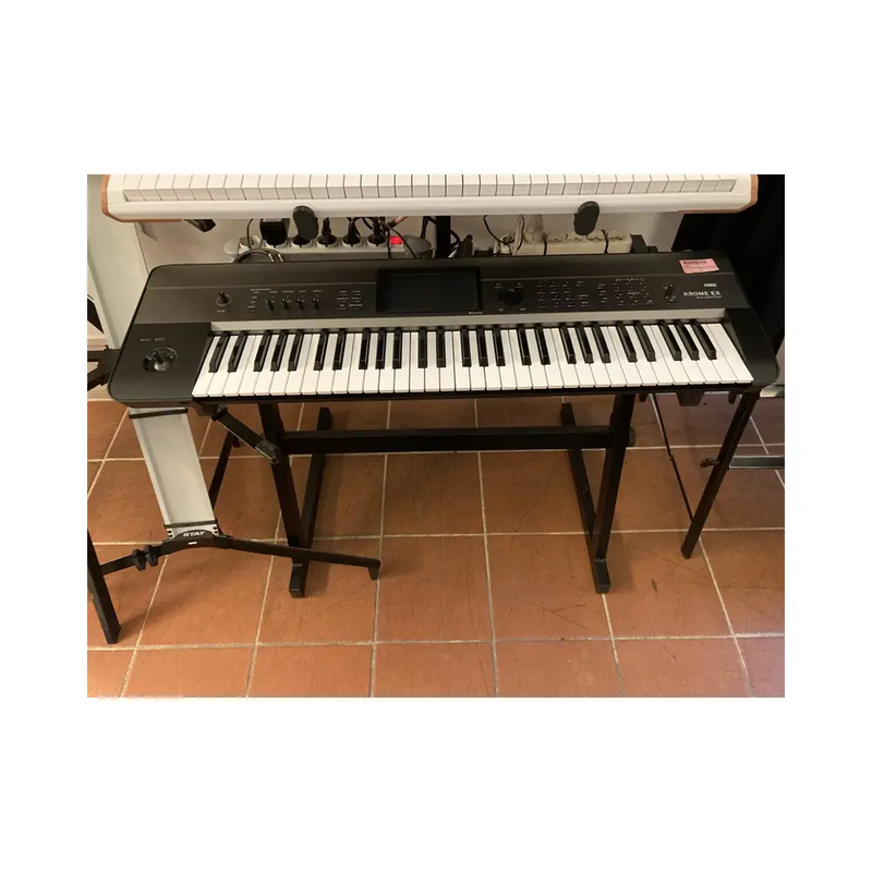 Carica immagine in Galleria Viewer, KORG Krome EX 61 *USATO*